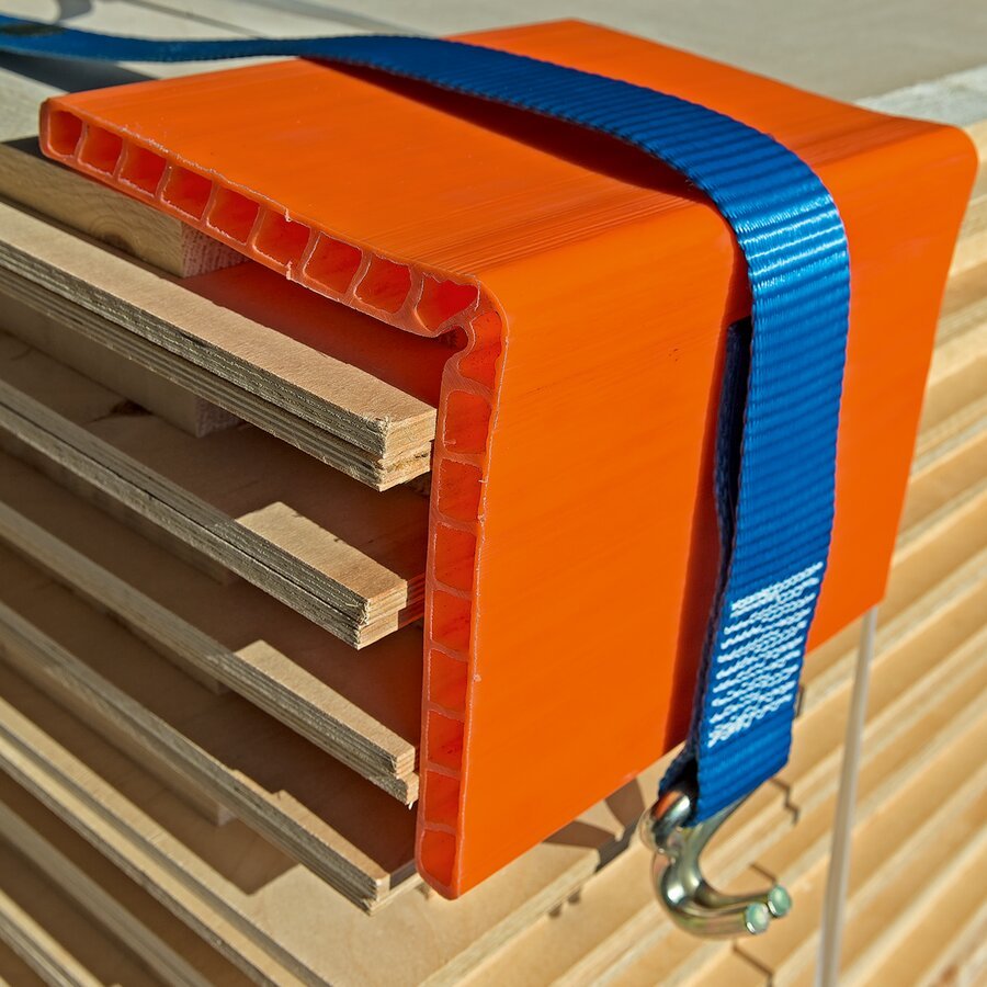 Schwerlast-Kantenschutz aus Doppelstegplatten