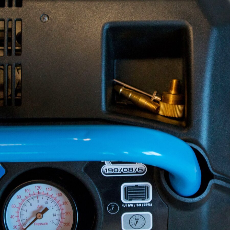 Praktisches Ablagefach fr Zubehr und Werkzeug