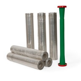 Kernlose Handstretchfolie mit 35 % PCR-Recyclinganteil. Abroller separat erh&auml;ltlich