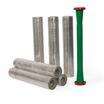 Transparente Recycling-Stretchfolie ohne Papph&uuml;lse mit 35 % PCR-Recyclinganteil. Handabroller nicht im Lieferumfang enthalten.