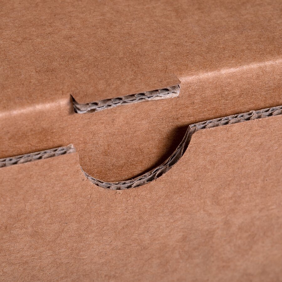 Lsst sich dank Daumenaussparung leicht wiederffnen