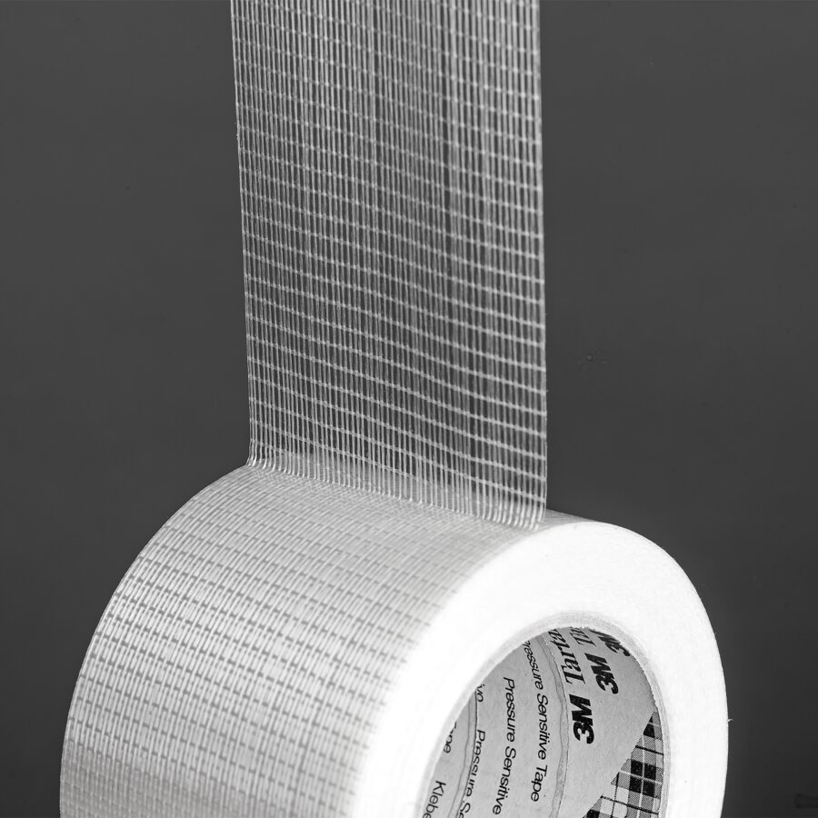 Das Band ist offiziell zugelassen zur Verklebung von Gefahrgut-Kartons