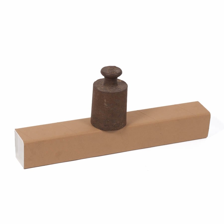 Die 2 mm starke Vollpappe hlt auch unter groen Belastungen stand