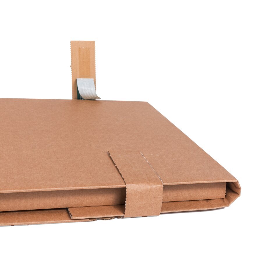 Damit werden die Sicherheitslaschen sicher am Karton befestigt