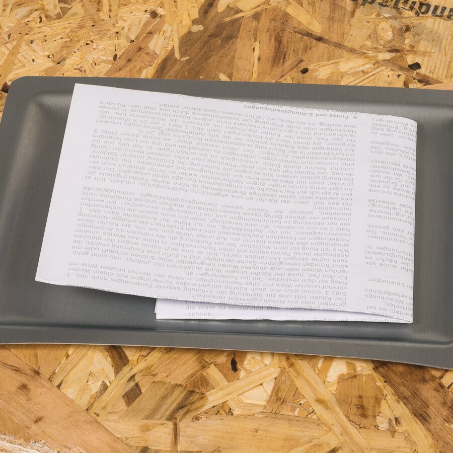 In der Vertiefung ist Platz fr Ihre Versandpapiere