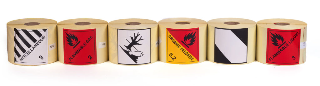 Eine Auswahl an möglichen Gefahrgutetiketten